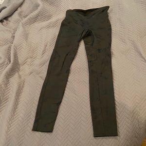 green camp size small spanx leggings hardly worn